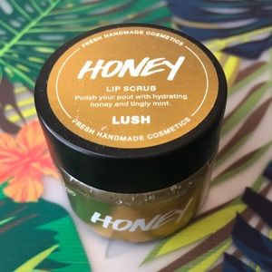 LUSH Honey Lip Scrub